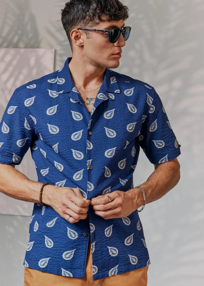 Ben Sherman Archive Print Shirts Men Paisley Print Lightweight Seersucker Shirt Ben Sherman Archive Print Shirts Men Paisley Print Lightweight Seersucker Shirt
