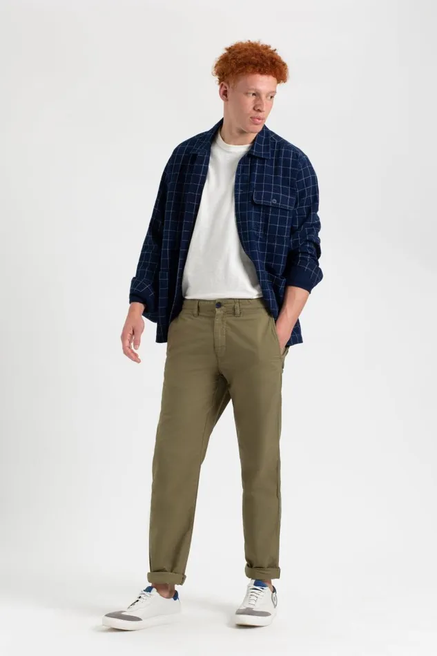 Ben Sherman Pants and Chinos Men Beatnik Oxford Slim Taper Garment Dye Chino 8211 Light Olive