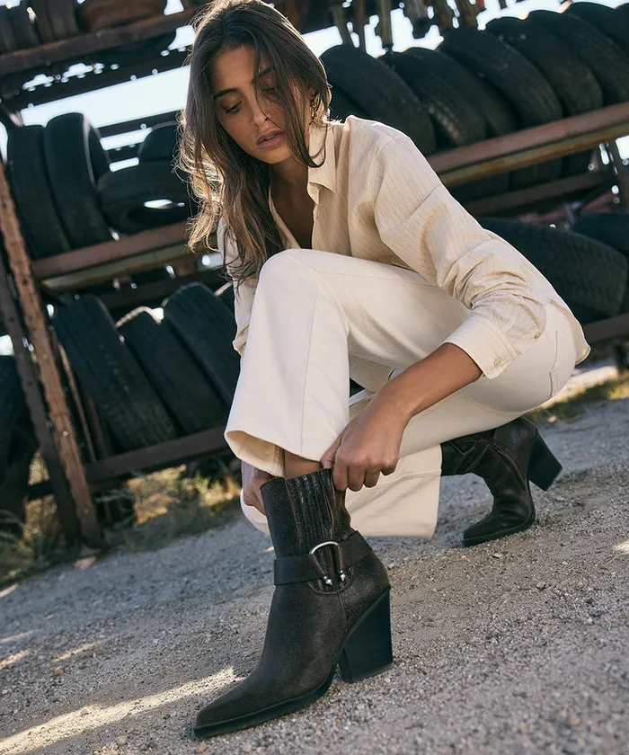 Bounty Boots Espresso Distressed Leather Women Dolce Vita Boots and Booties