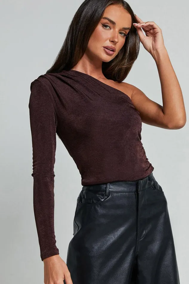 Bridgette Top 8211 One Shoulder Long Sleeve Ruched Top In Chocolate Women Showpo Tops