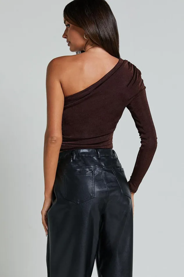 Bridgette Top 8211 One Shoulder Long Sleeve Ruched Top In Chocolate Women Showpo Tops