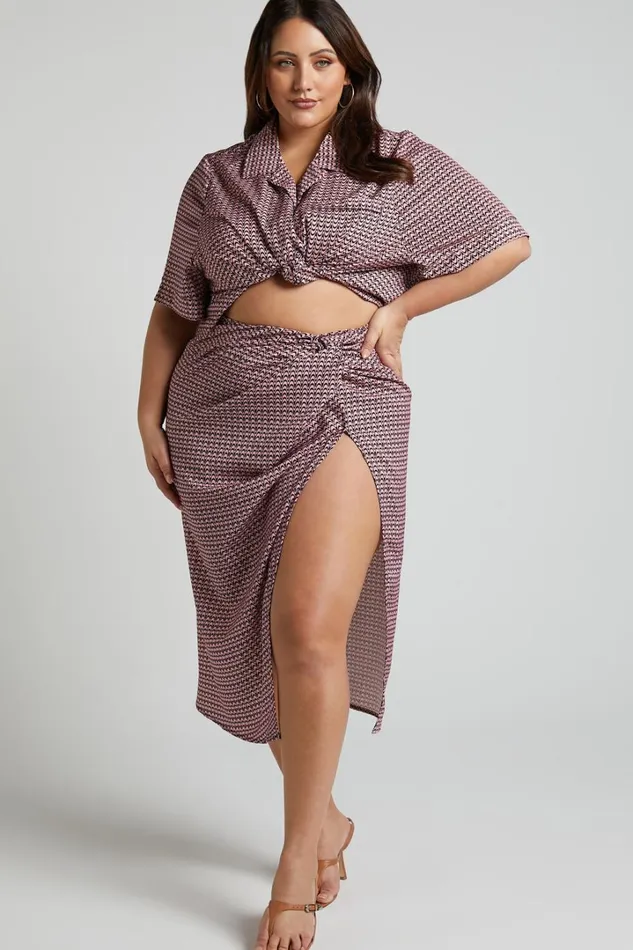 Brunita Midi Skirt 8211 Twist Front Skirt In Pink Wave Women Showpo Skirts Brunita Midi Skirt 8211 Twist Front Skirt In Pink Wave Women Showpo Skirts
