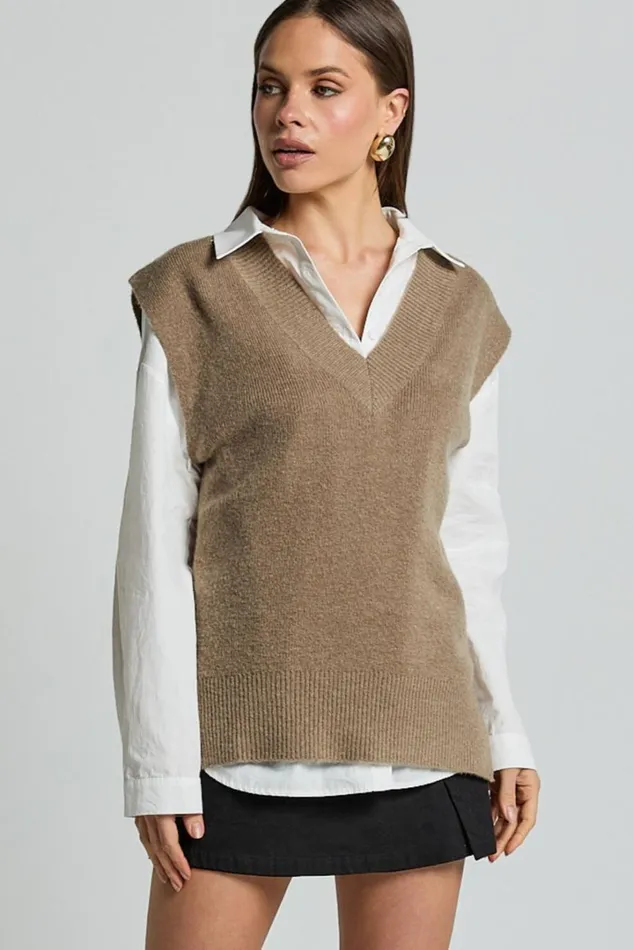 Chenelle Top 8211 Sleeveless Knit Sweater Vest In Biscuit Women Showpo Knitwear