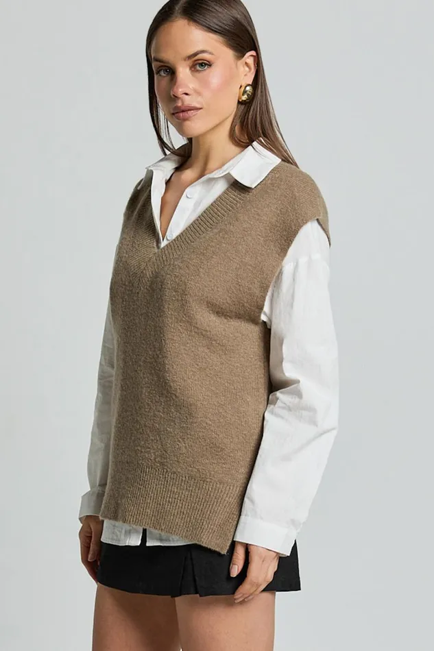 Chenelle Top 8211 Sleeveless Knit Sweater Vest In Biscuit Women Showpo Knitwear