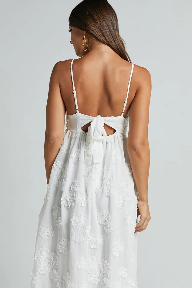 Claya Maxi Dress 8211 Sleeveless Straight Neckline Floral Detail Dress In White Embroidery Women Showpo Maternity Clothes