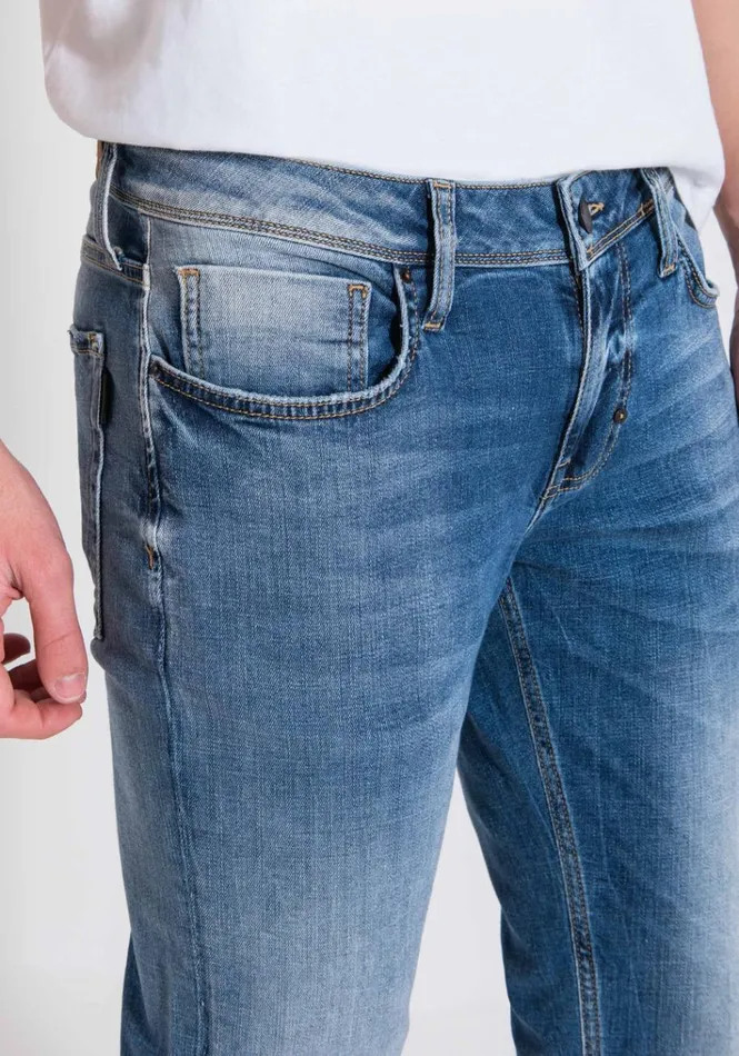 Jeans Men Antony Morato Ozzy Tapered Fit Jeans In Medium Wash Stretch Denim Light Blue