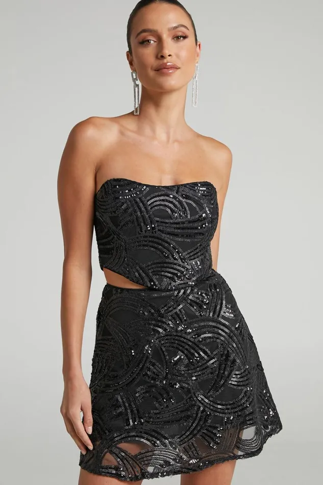Kenny Top 8211 Cropped Sequin Corset Top In Black Women Showpo Tops