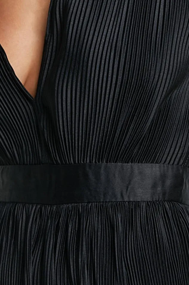 Lina Jumpsuit 8211 Plunge Neck Pleated Wide Leg Jumpsuit In Black Women Showpo Jumpsuits