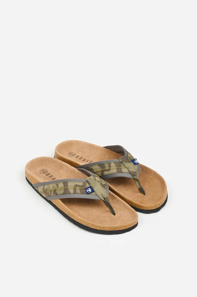 Men Brakeburn Slippers and Sandals Camo Flip Flops