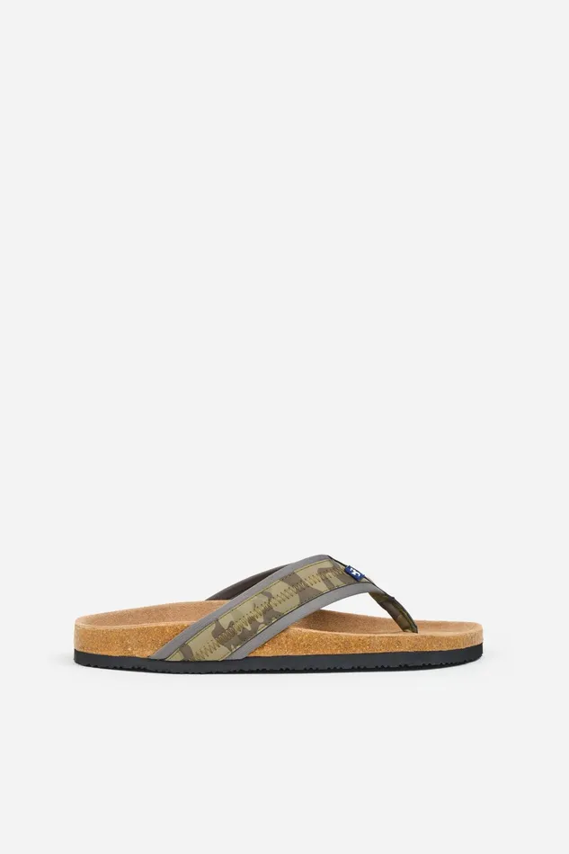 Men Brakeburn Slippers and Sandals Camo Flip Flops