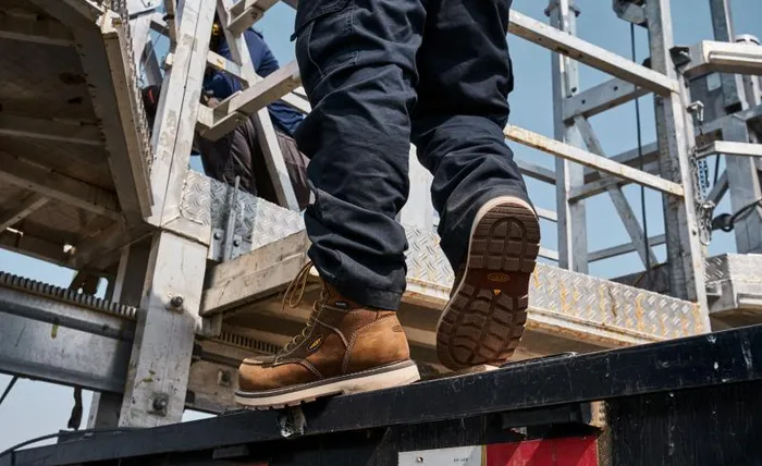 Men KEEN Work Boots and Shoes Cincinnati 8quot Waterproof 90 Heel Boot CarbonFiber Toe Men KEEN Work Boots and Shoes Cincinnati 8quot Waterproof 90 Heel Boot CarbonFiber Toe