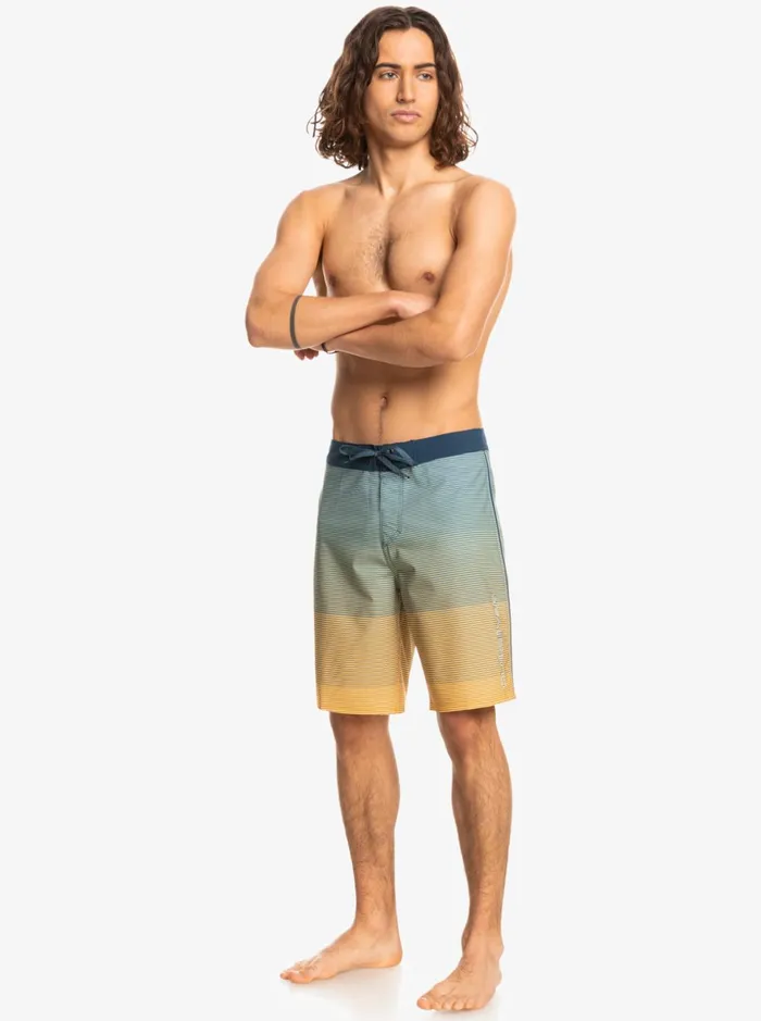 Men Quiksilver Boardshorts SurfSilk Massive 20034 Boardshorts Golden Rod Men Quiksilver Boardshorts SurfSilk Massive 20034 Boardshorts Golden Rod