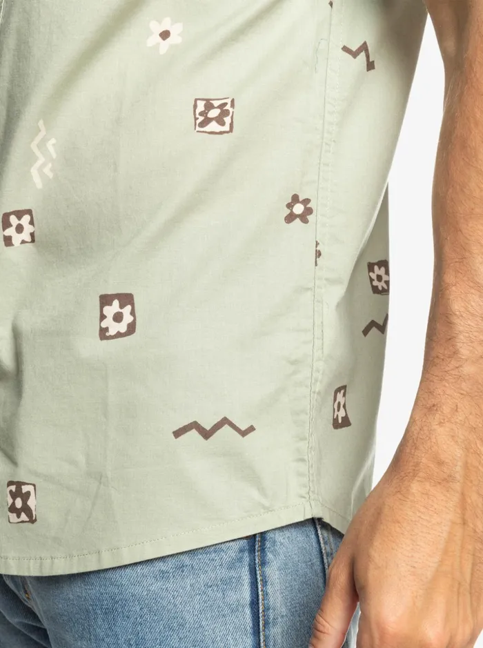 Men Quiksilver Shirts and Polos Mini Mark Short Sleeve Shirt Desert Sage Mini Mark Men Quiksilver Shirts and Polos Mini Mark Short Sleeve Shirt Desert Sage Mini Mark