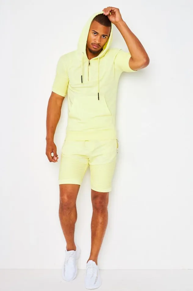 Men Shorts With Embossed Pattern On The Thighs In Yellow Yellow Brentiny Paris Shorts