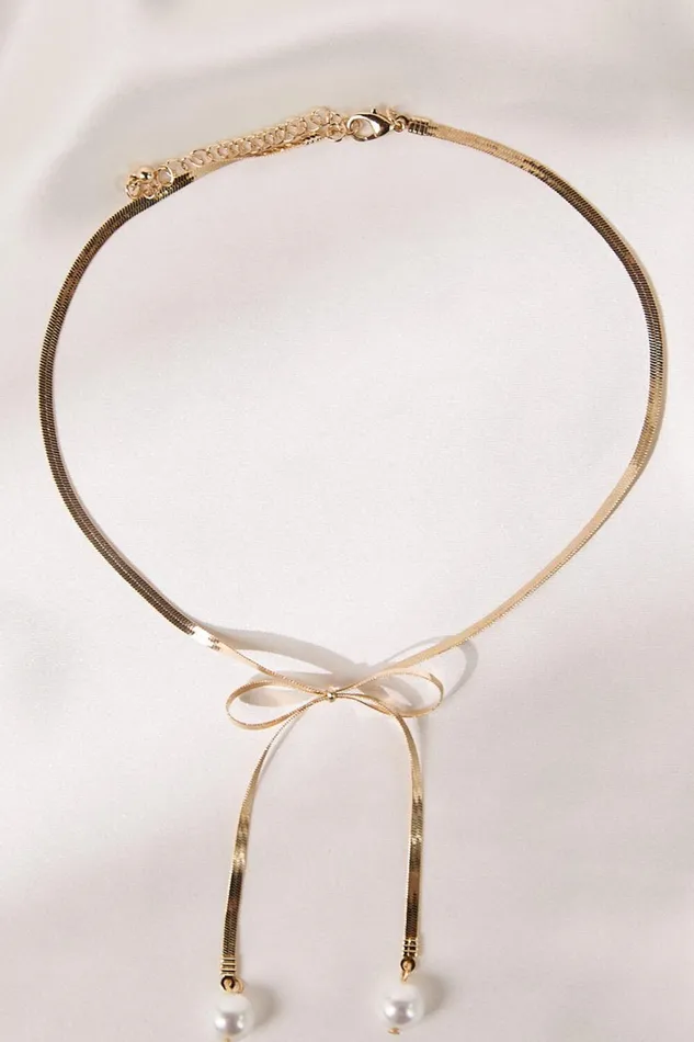 Michaela Necklace 8211 Ribbon Pearl Pendant Necklace In Gold Women Showpo Necklaces