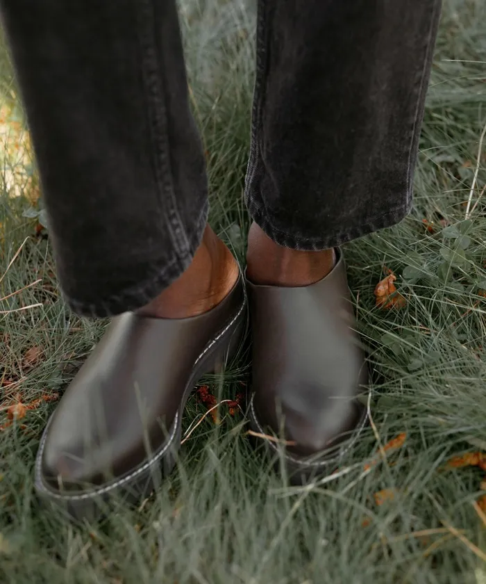 Mules Women Jenni Kayne Leather Lug Mule Caribou