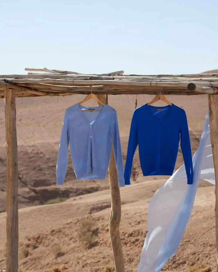 NPeal Cardigans Women Lara V Neck Cashmere Cardigan Cornflower Blue