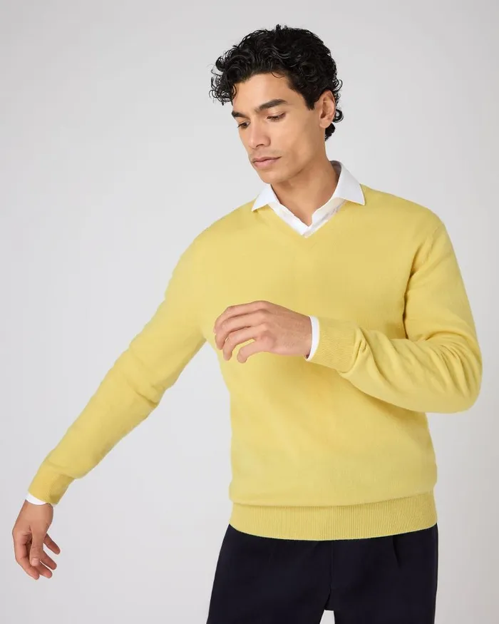 NPeal Jumpers Men Burlington V Neck Cashmere Jumper Citrine Yellow