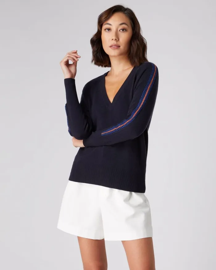 NPeal Jumpers Women Jacquard Detail Classic V Neck Cashmere Jumper Navy Blue