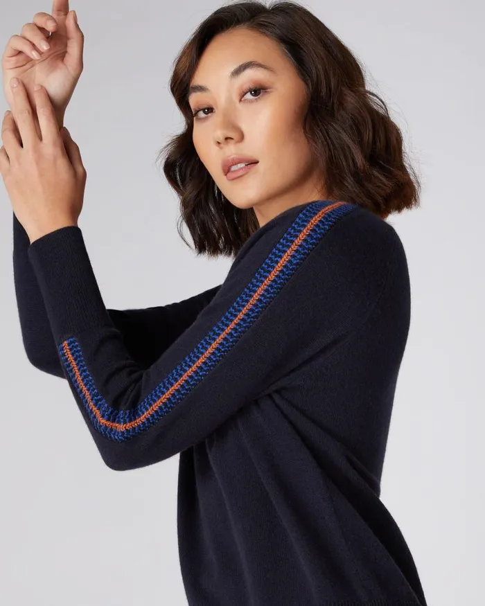 NPeal Jumpers Women Jacquard Detail Classic V Neck Cashmere Jumper Navy Blue