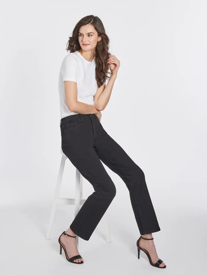 Petite Lexington Straight Leg Jeans Onyx Wash Women Jones New York Petite Pants and Skirts