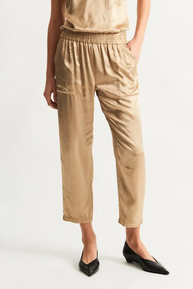 Raquel Allegra Pebble Satin Sand Trapunto Pant Women TShirts