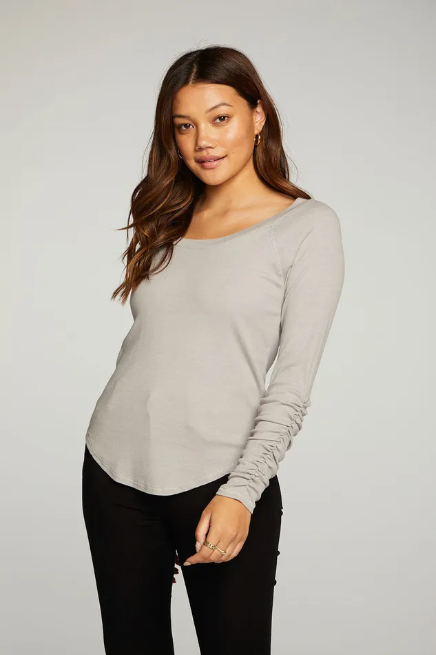 rPET Vintage Rib Shirred Long Sleeve Scoop Neck Shirttail Tee Tops Chaser Brand Womens