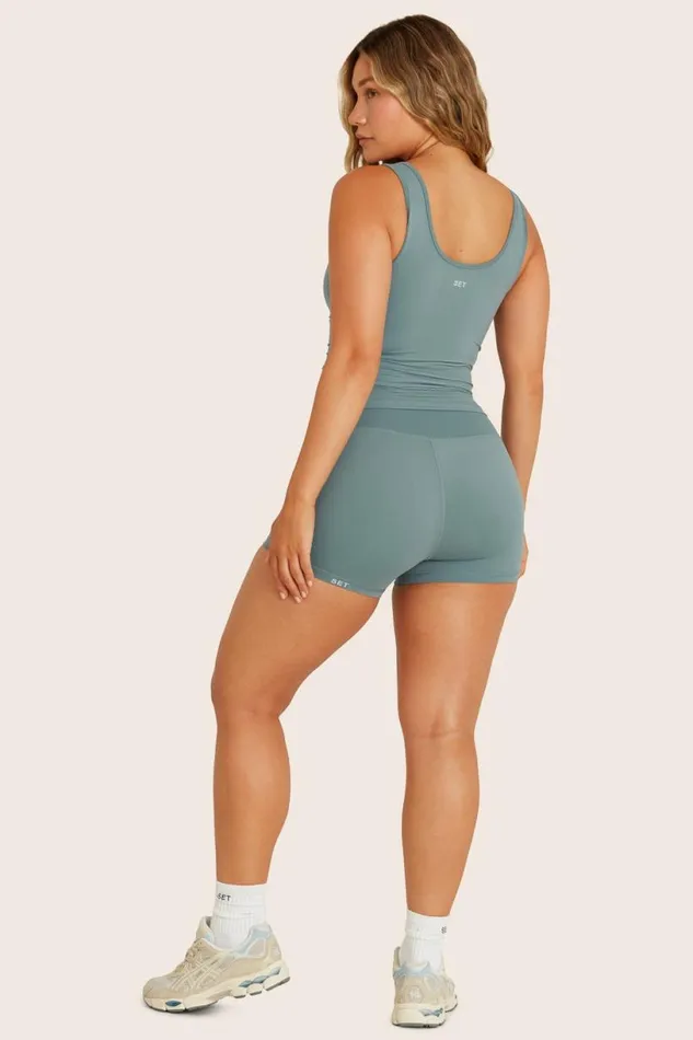 SET ACTIVE Bras Tops AIRLUXE BREATHE SCOOP TANK 8211 BAY 8211 Women