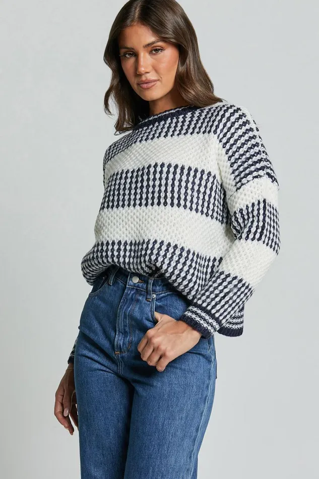 Snuggle Up Jumper 8211 Knit Jumper In Navy Stripe Women Showpo Knitwear