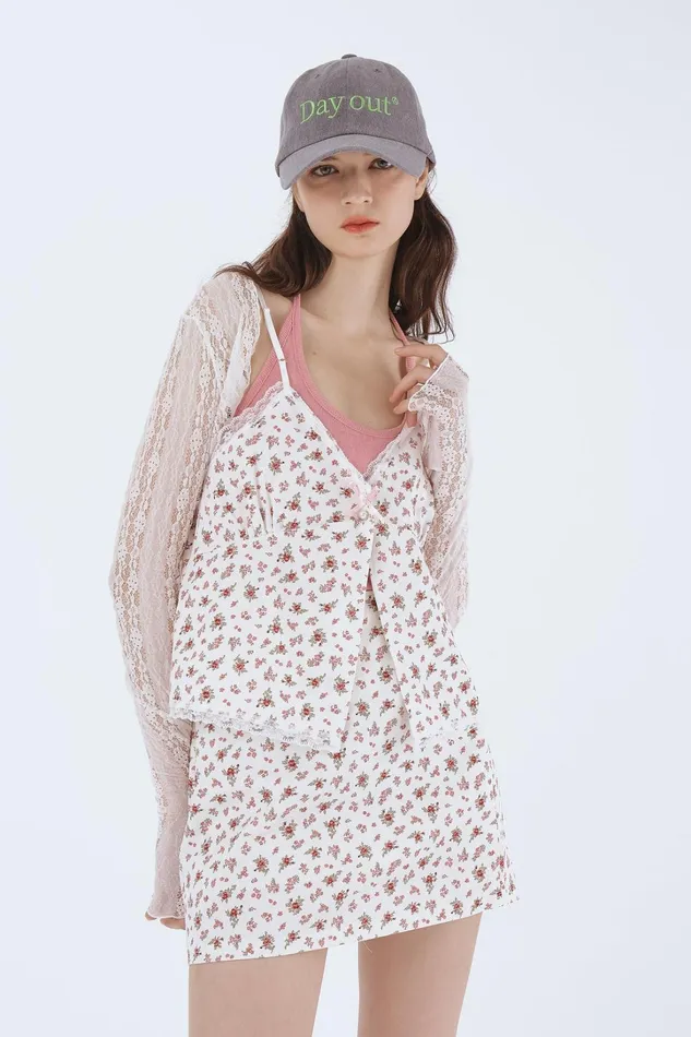 Storets Reina Lace Cropped Shrug Cardi Women Sweaters and Knitwears Storets Reina Lace Cropped Shrug Cardi Women Sweaters and Knitwears