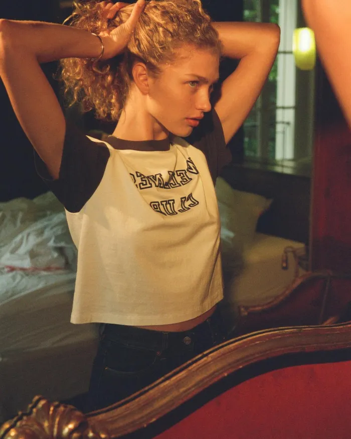 TShirts and Tops Women Sporty and Rich Wellness Club Color Block Cropped Tee 8211 WhiteNavy