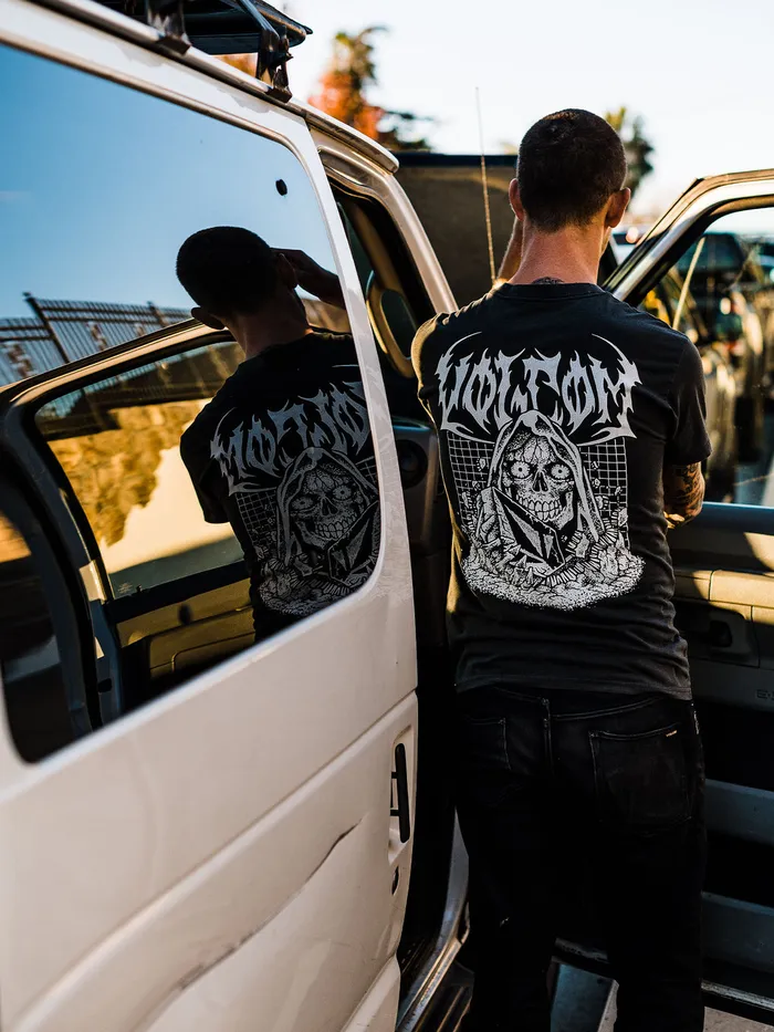 Volcom TShirts and Tanks Skate Vitals Crypt Ripper Short Sleeve Tee 8211 Black Black 8211 Mens