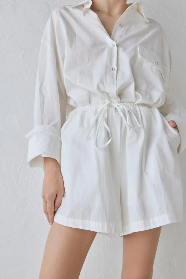 VRG GRL Annika Shorts White Women Shorts