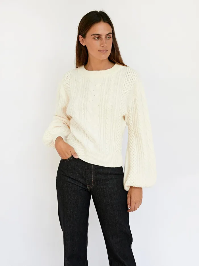 Women Anna Quan 8211 Lorena Cable Jumper In White Silence The UNDONE Knitwear