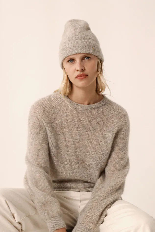 Women Beanie Hat Calin Granite Bonnet Super Mohair Gris Chin Des Petits Hauts Scarves and Beanies