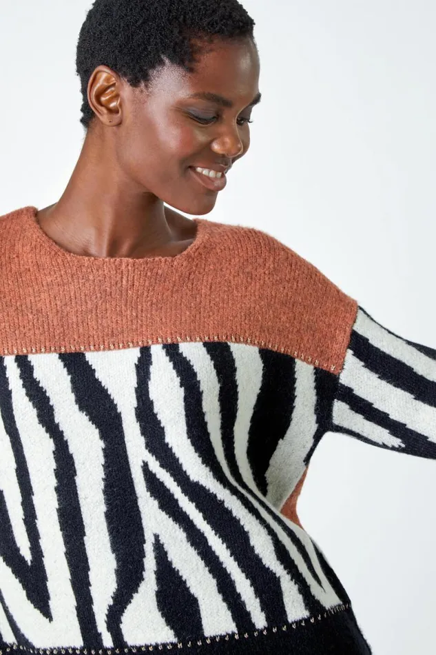 Women Black Animal Colour Block Jumper Roman Knitwear