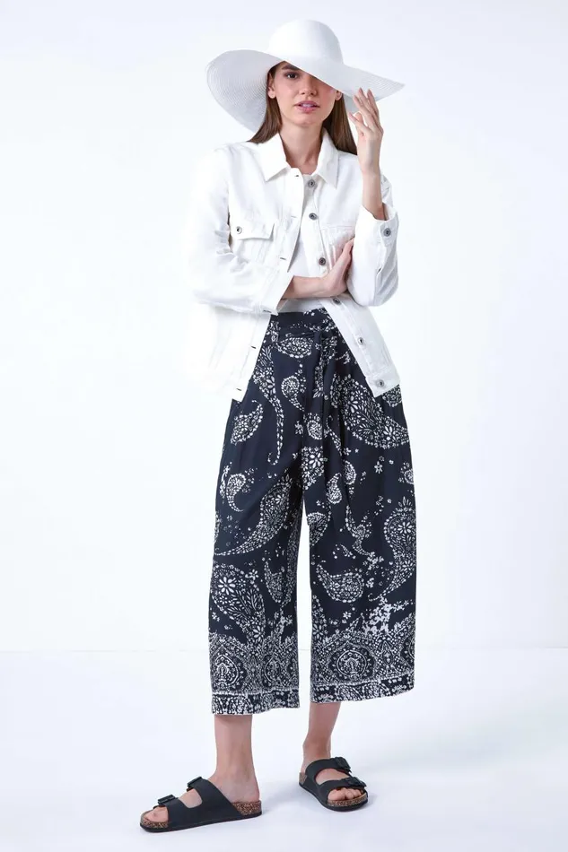 Women Black Paisley Print Wide Leg Cropped Trousers Roman Trousers