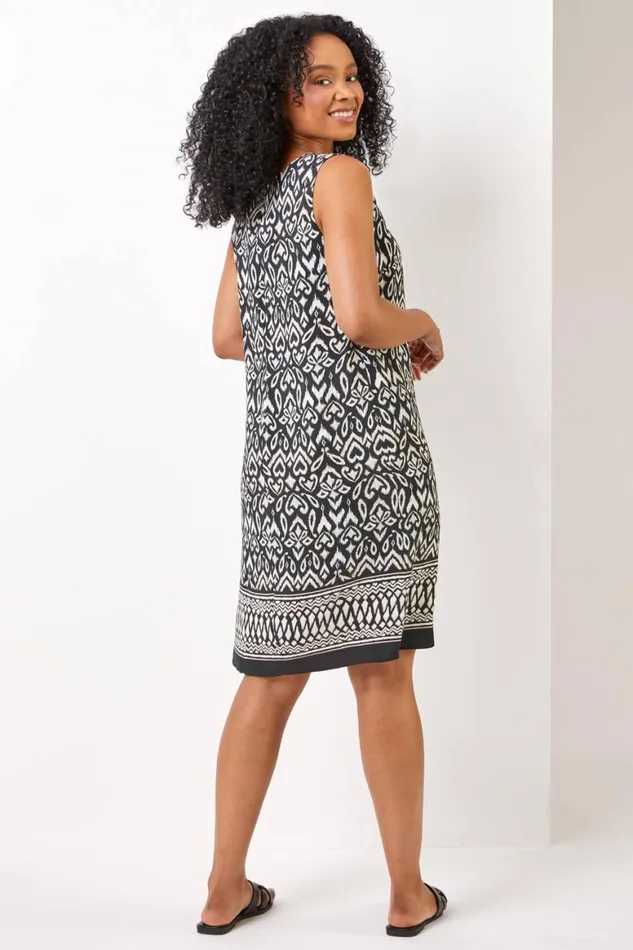 Women Black Petite Abstract Border Print Shift Dress Roman Dresses