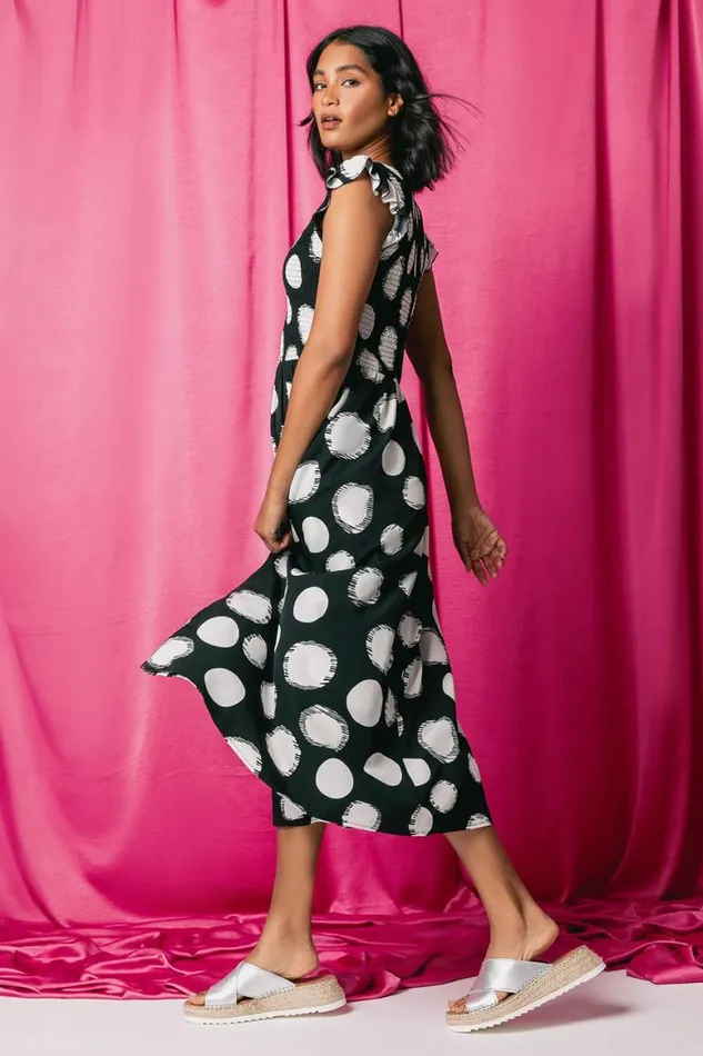 Women Black Polka Dot Shirred Stretch Midi Dress Roman Dresses