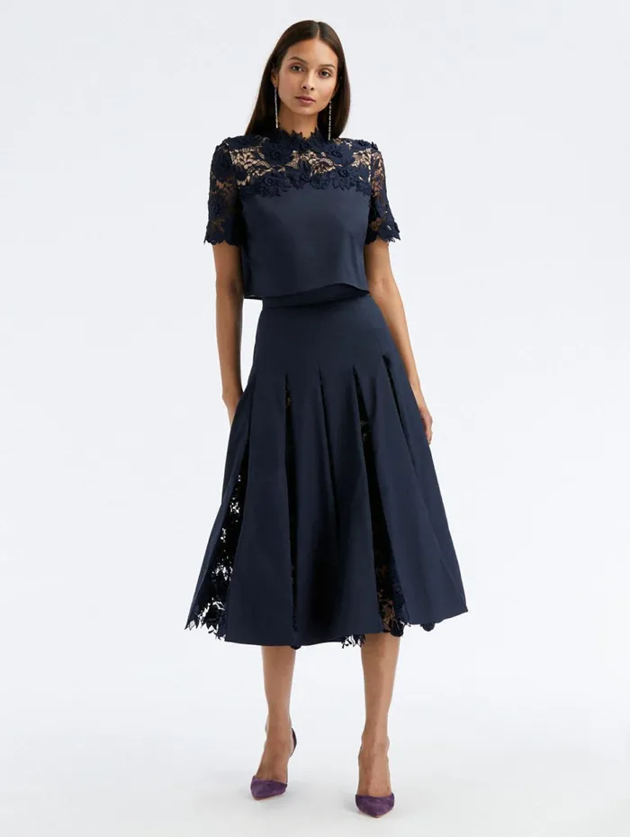 Women Blouses and Knits Oscar De La Renta Short Sleeve Water Lily Guipure Blouse Navy Women Blouses and Knits Oscar De La Renta Short Sleeve Water Lily Guipure Blouse Navy