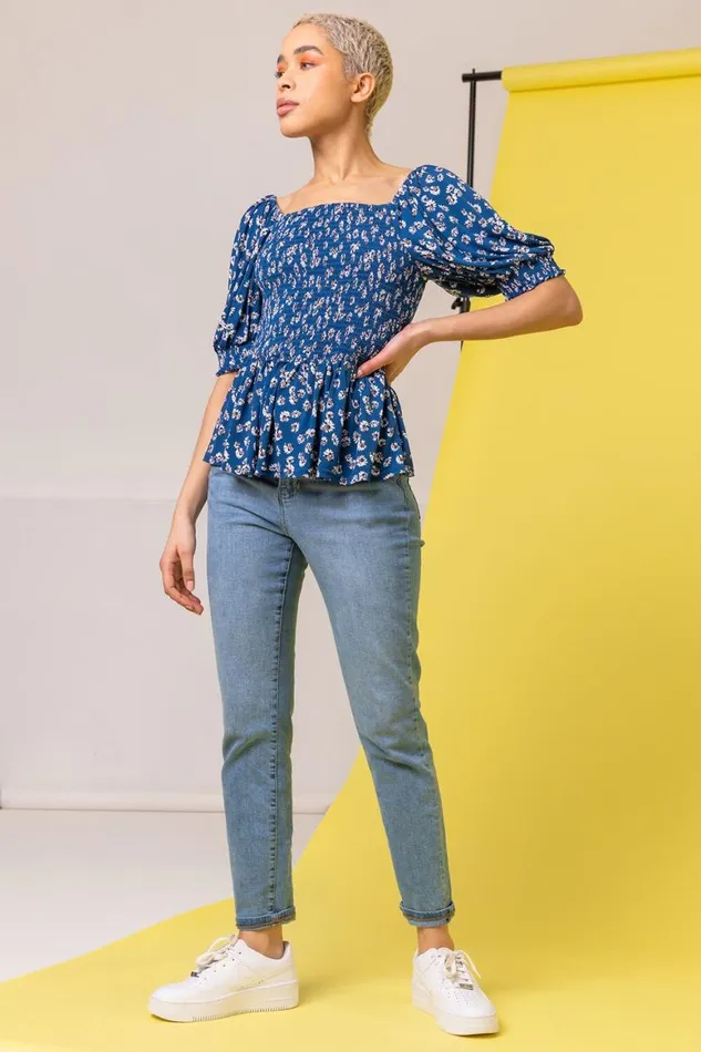 Women Blue Ditsy Floral Print Shirred Top Roman Tops