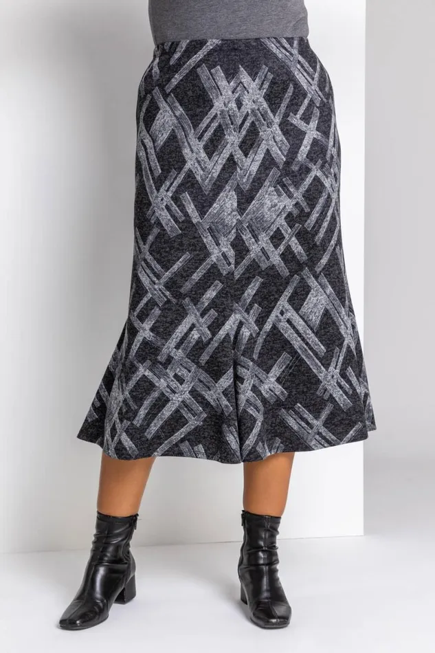 Women Dark Grey Curve Abstract Cross Print Fluted Skirt Roman Skirts