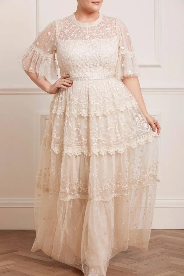 Women Embroidered Dresses Needle and Thread Midsummer Lace Round Neck Gown Champagne