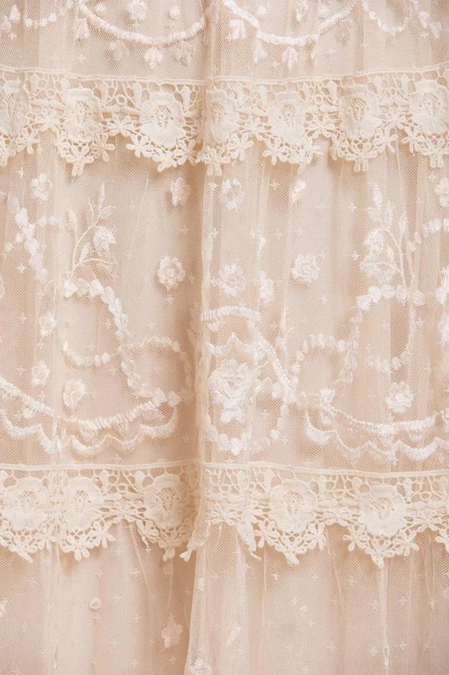 Women Embroidered Dresses Needle and Thread Midsummer Lace Round Neck Gown Champagne
