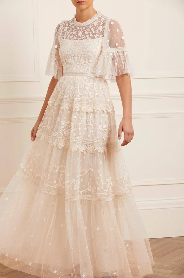 Women Embroidered Dresses Needle and Thread Midsummer Lace Round Neck Gown Champagne