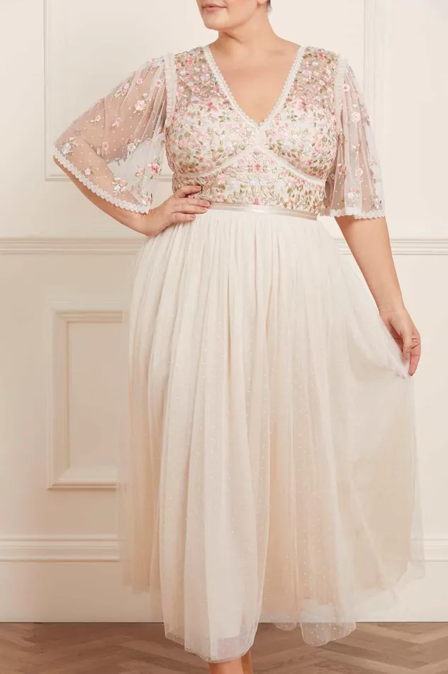 Women Embroidered Dresses Needle and Thread Ribbon Bouquet Bodice Ankle Gown Champagne