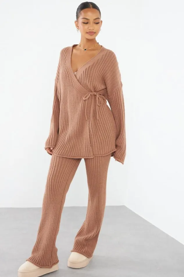 Women Ensemble 2 Pices Gilet Crois Pantalon Marron En Maille Brown Brentiny Paris Cardigans Women Ensemble 2 Pices Gilet Crois Pantalon Marron En Maille Brown Brentiny Paris Cardigans