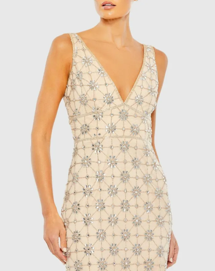 Women Evening Gowns Mac Duggal Sleeveless Hand Beaded VNeck Gown Nude Silver