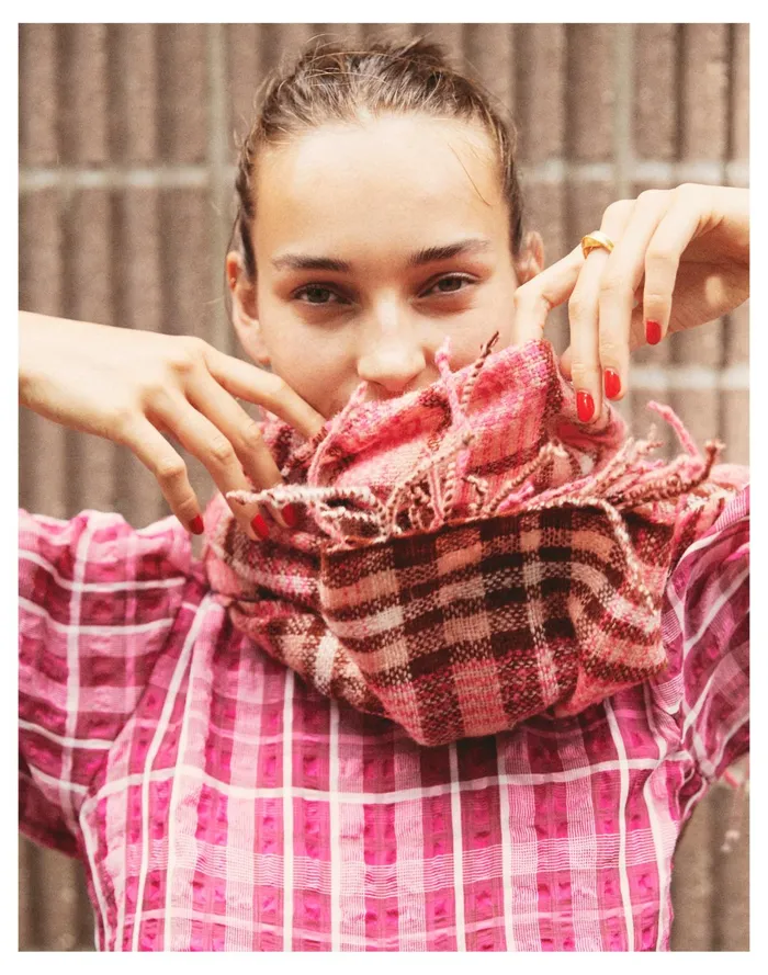 Women Gauzy Plaid Scarf Azalea Plaid Azalea Madewell Scarves and Capes Women Gauzy Plaid Scarf Azalea Plaid Azalea Madewell Scarves and Capes