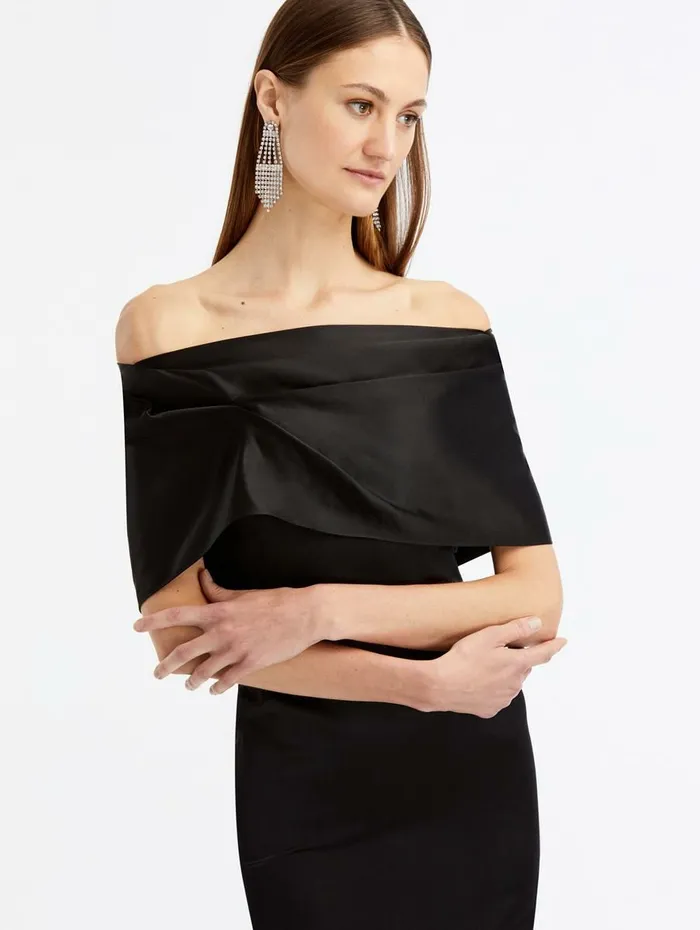 Women Gowns and Caftans Oscar De La Renta Off Shoulder Duchesse Satin Gown Black Women Gowns and Caftans Oscar De La Renta Off Shoulder Duchesse Satin Gown Black
